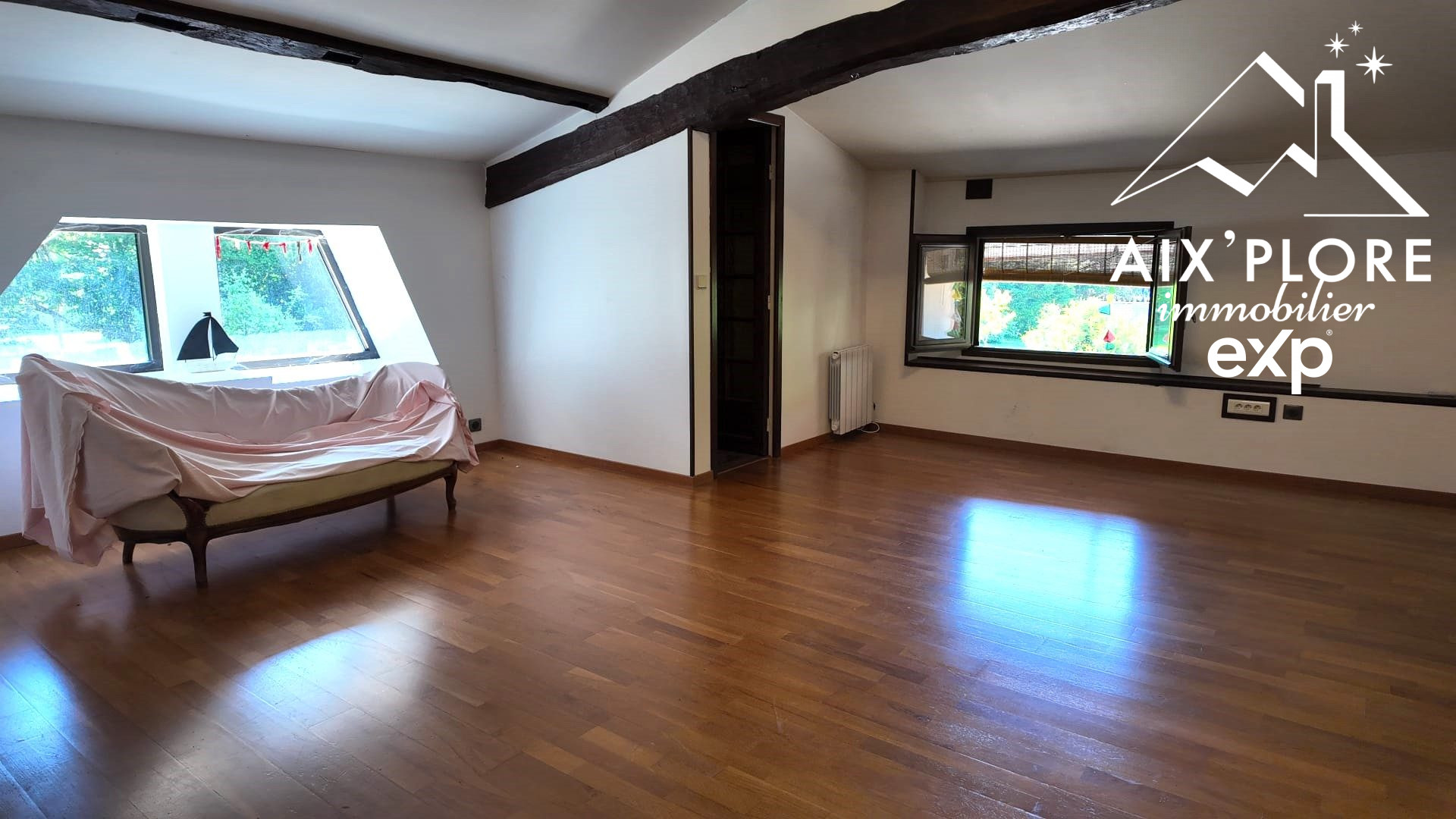 Maison 6 pièces 203 m² · à Attignat · 203 m² · 464 000 €