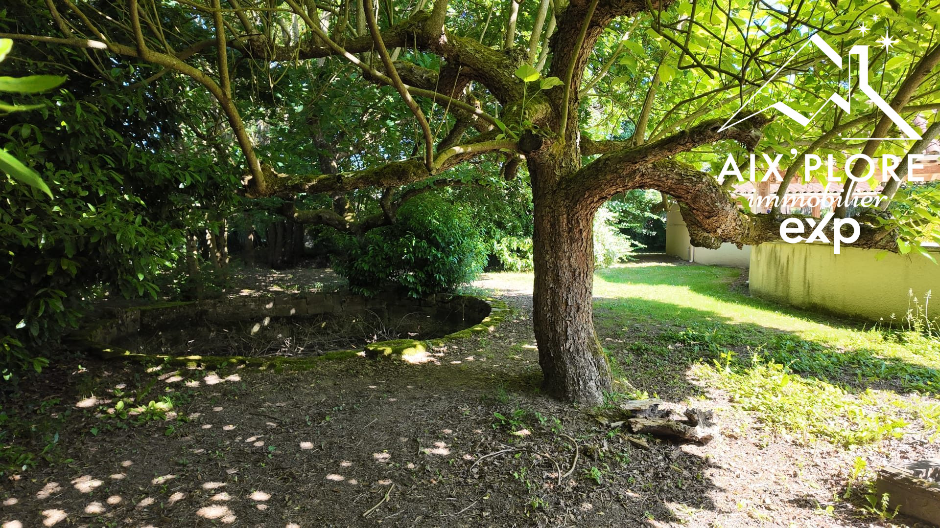 Maison à vendre à Attignat, 203 m²