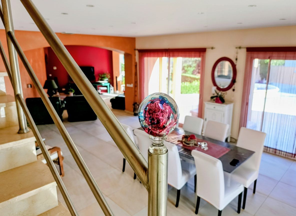 Maison à vendre à Saint-Cyprien, 200 m²
