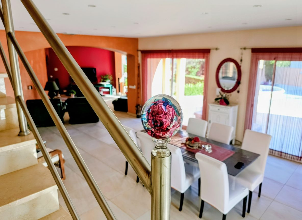 Maison à vendre à Saint-Cyprien, 200 m²