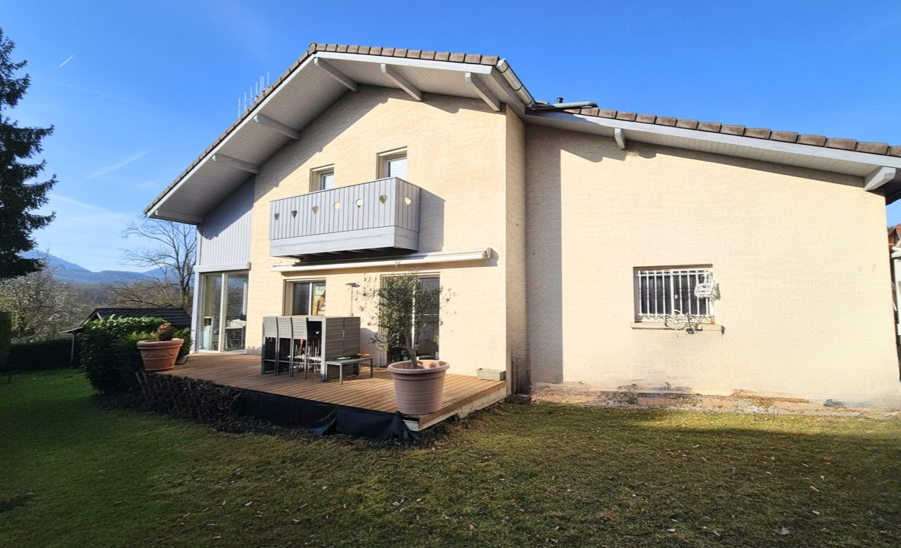Maison à vendre à Reignier-Ésery, 176 m²