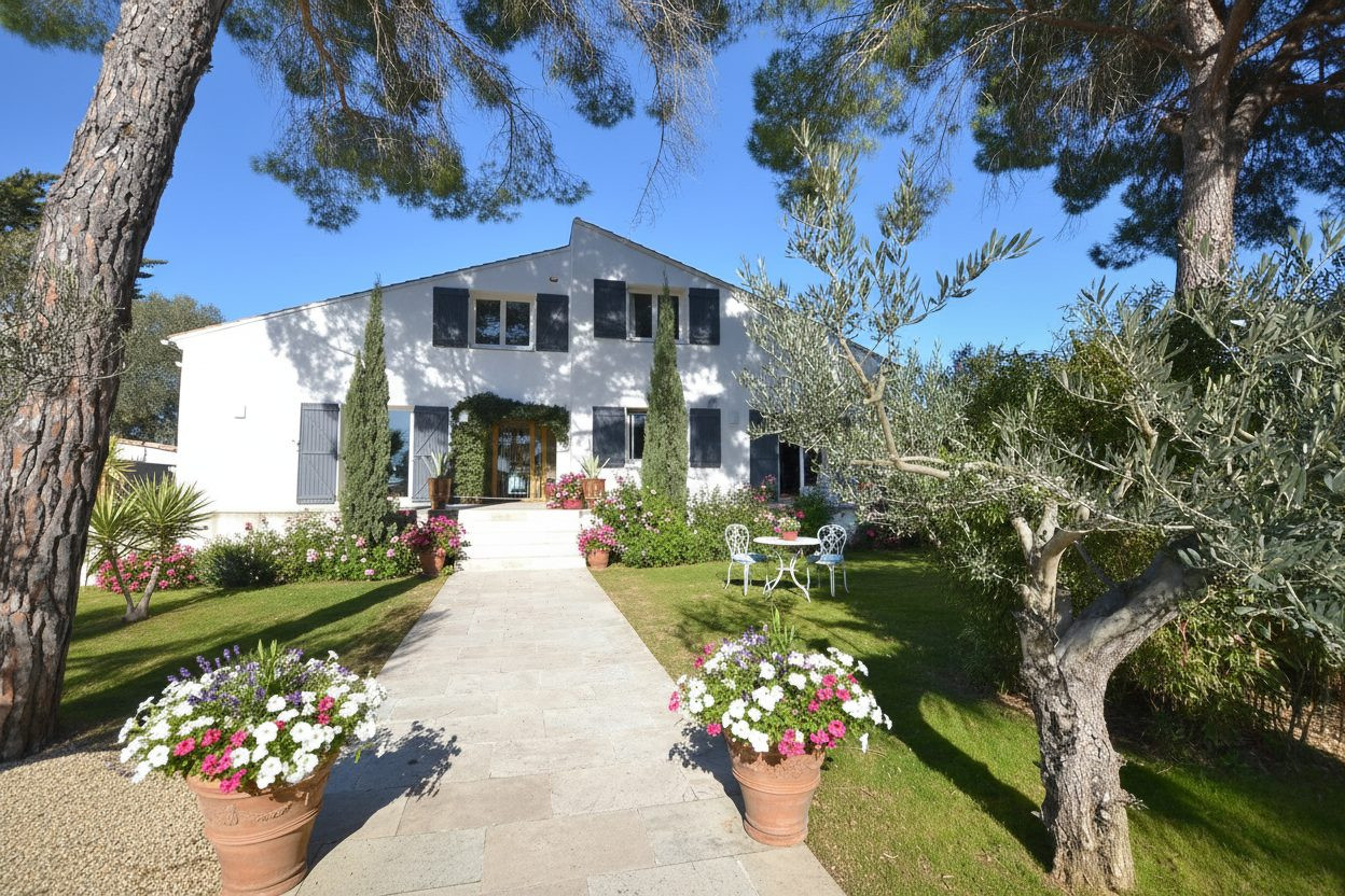 Maison à vendre à Lattes, 450 m²