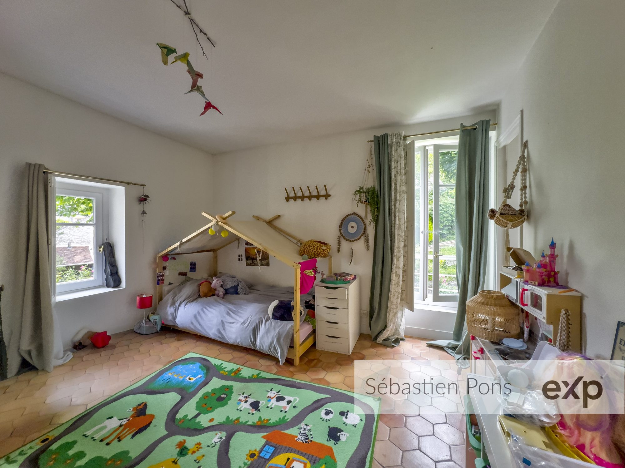 Maison 8 pièces 300 m² · à Septeuil · 300 m² · 500 000 €