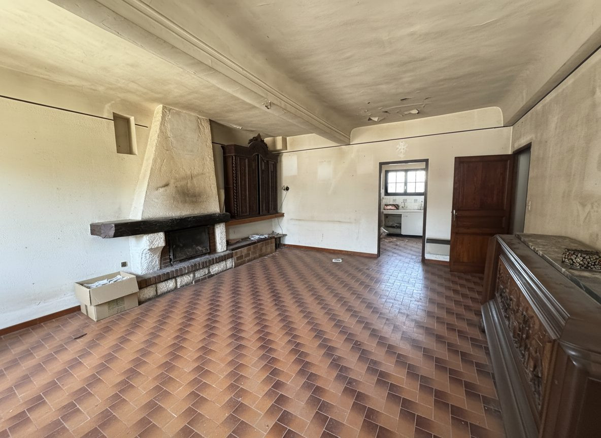 Maison 5 pièces 120 m² · à Mison · 120 m² · 75 000 €