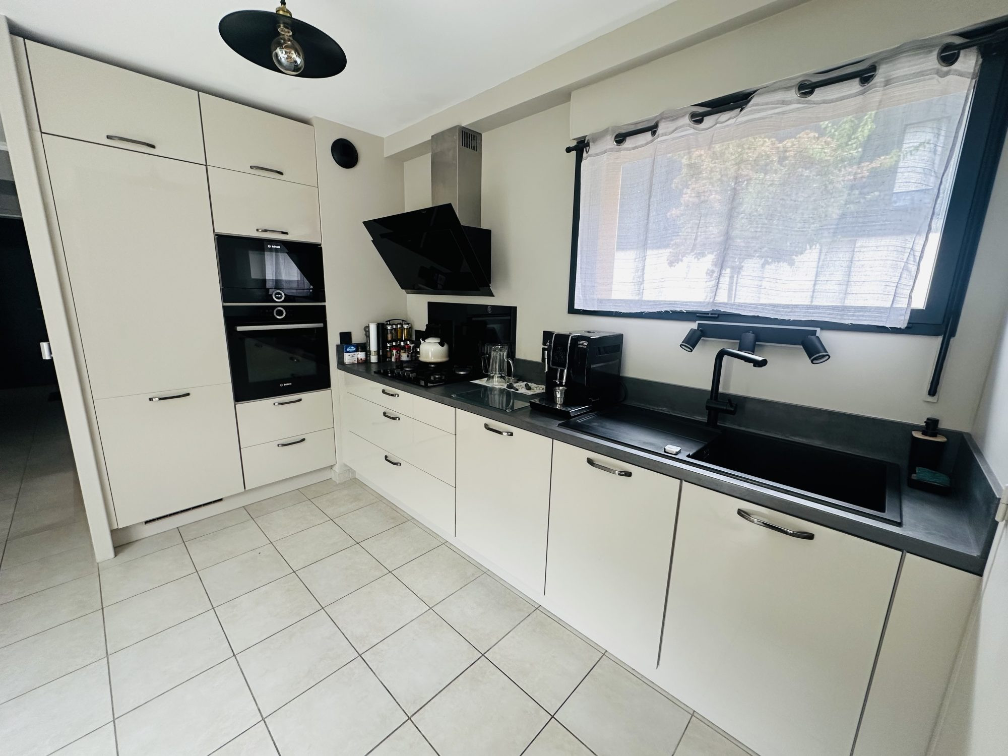 Maison à vendre à Gévezé, 99 m²