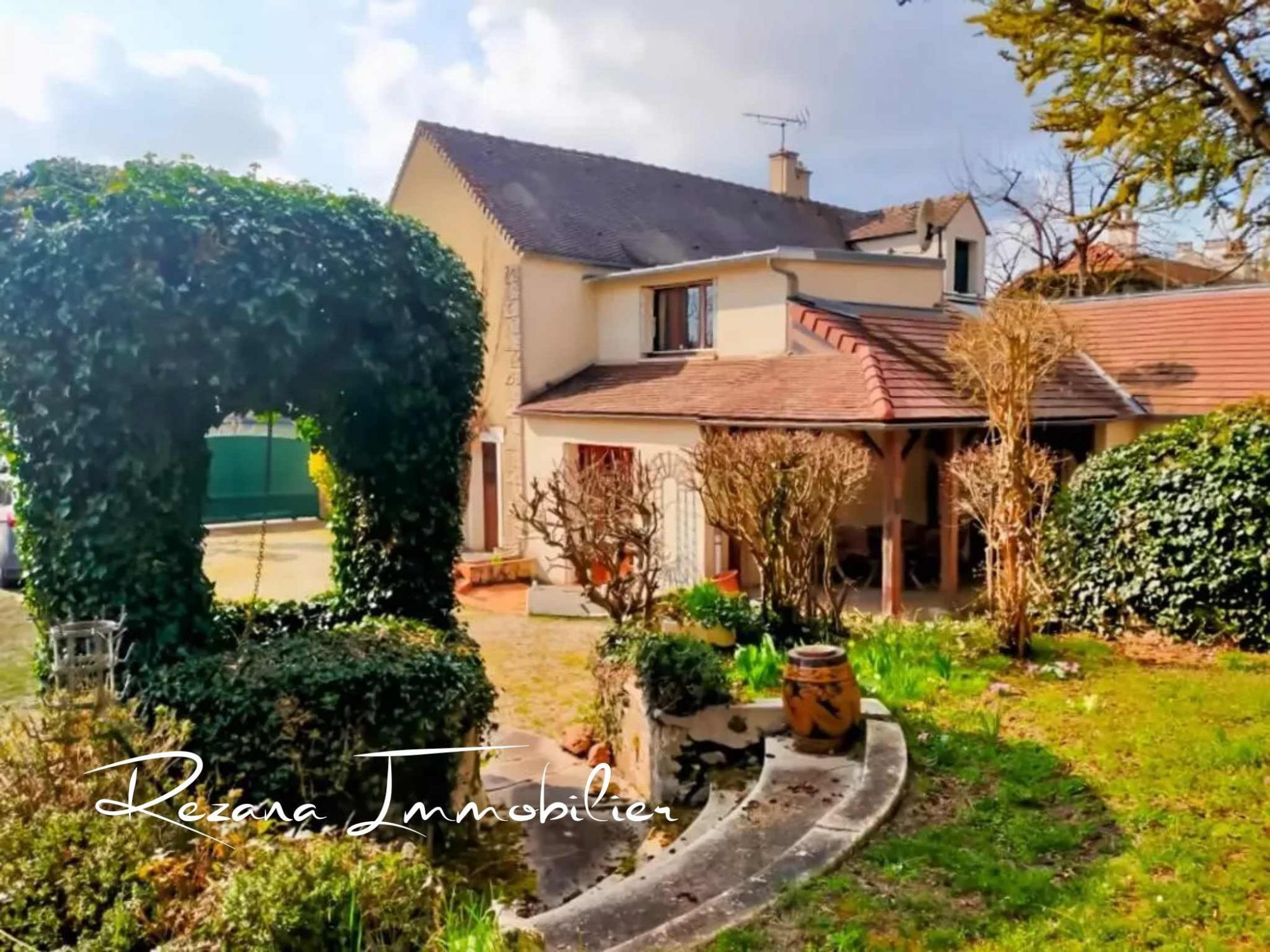 House for sale in Chartrettes, 211 m²