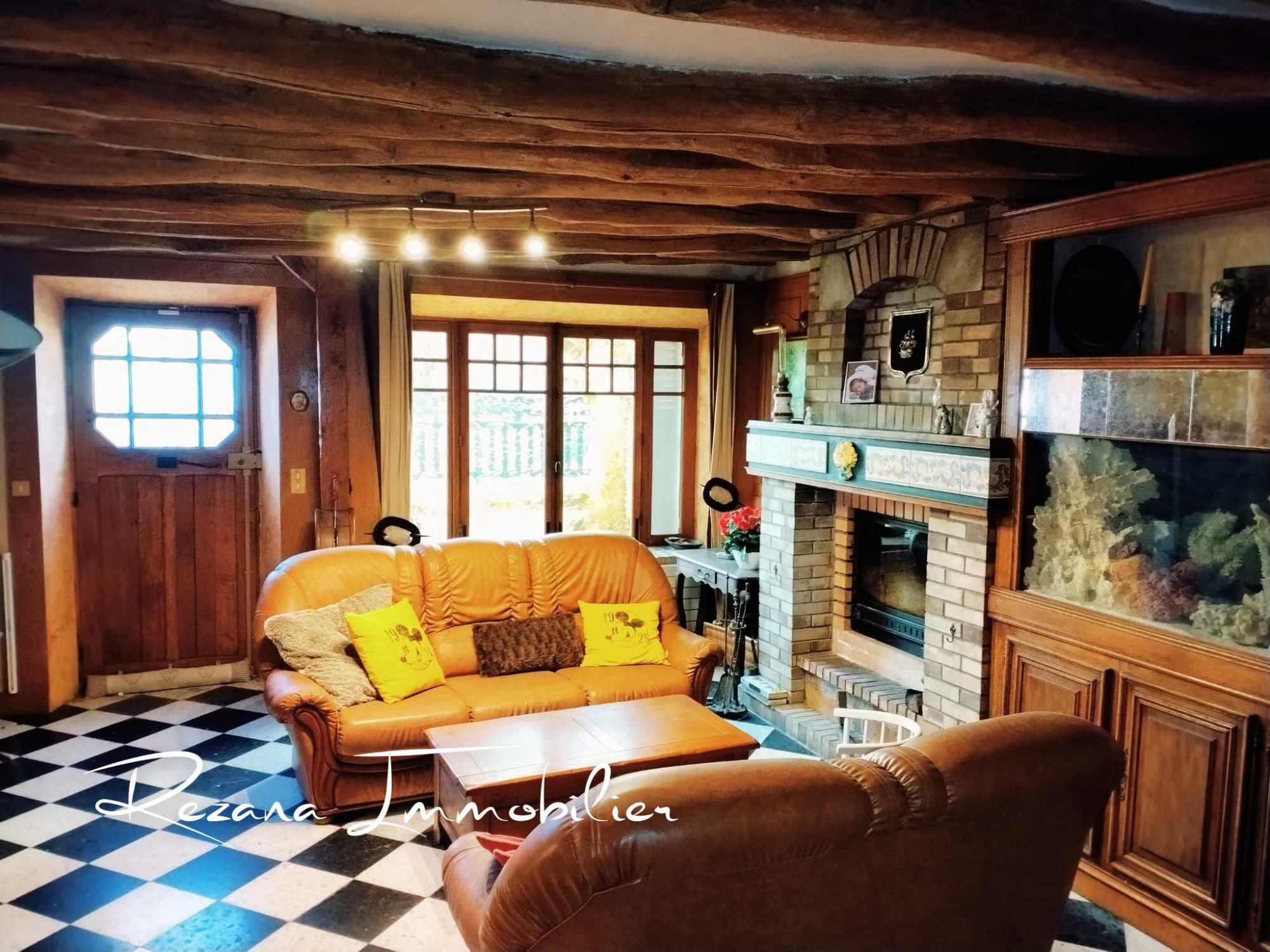 Maison de caractère avec berge privative sur la Seine – 6 chambres