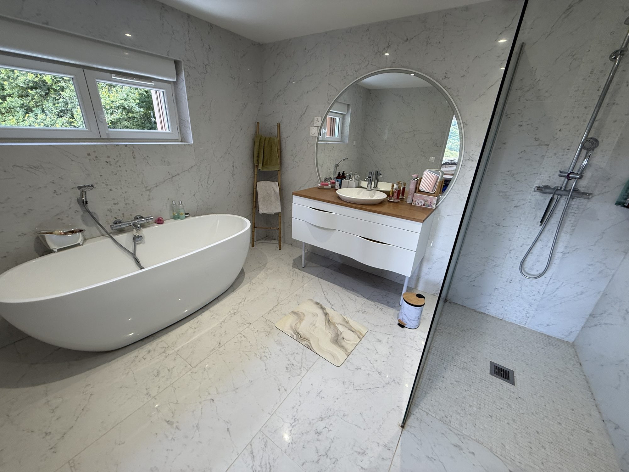 Maison 7 pièces 252 m² · à Trévou-Tréguignec · 252 m² · 741 000 €