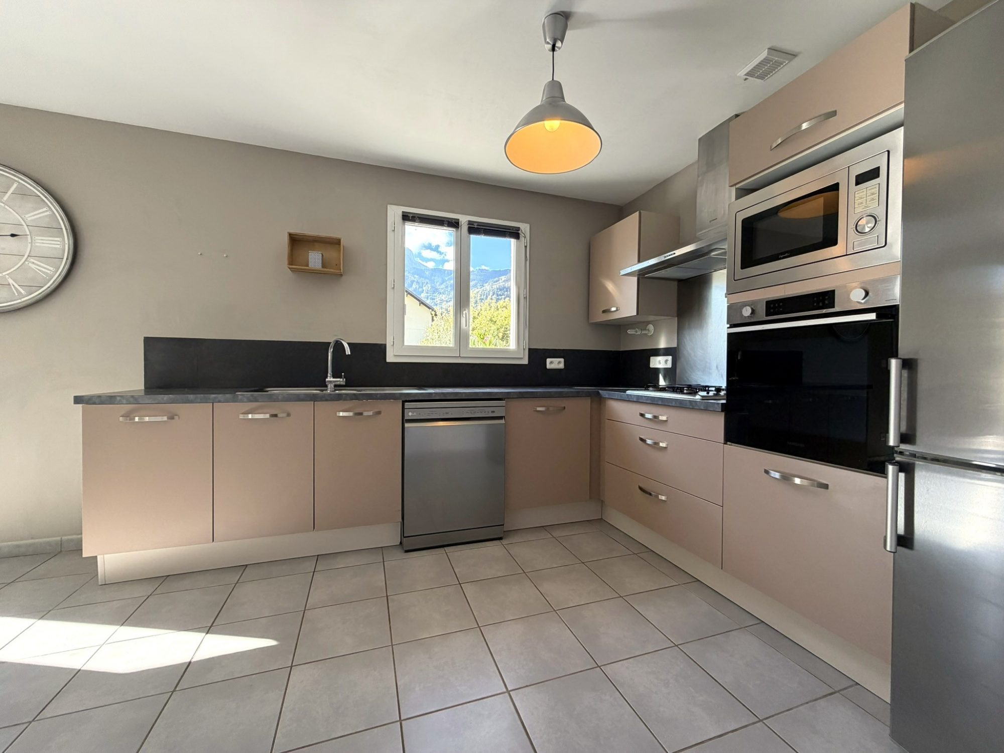 Maison à vendre à Marnaz, 94 m²
