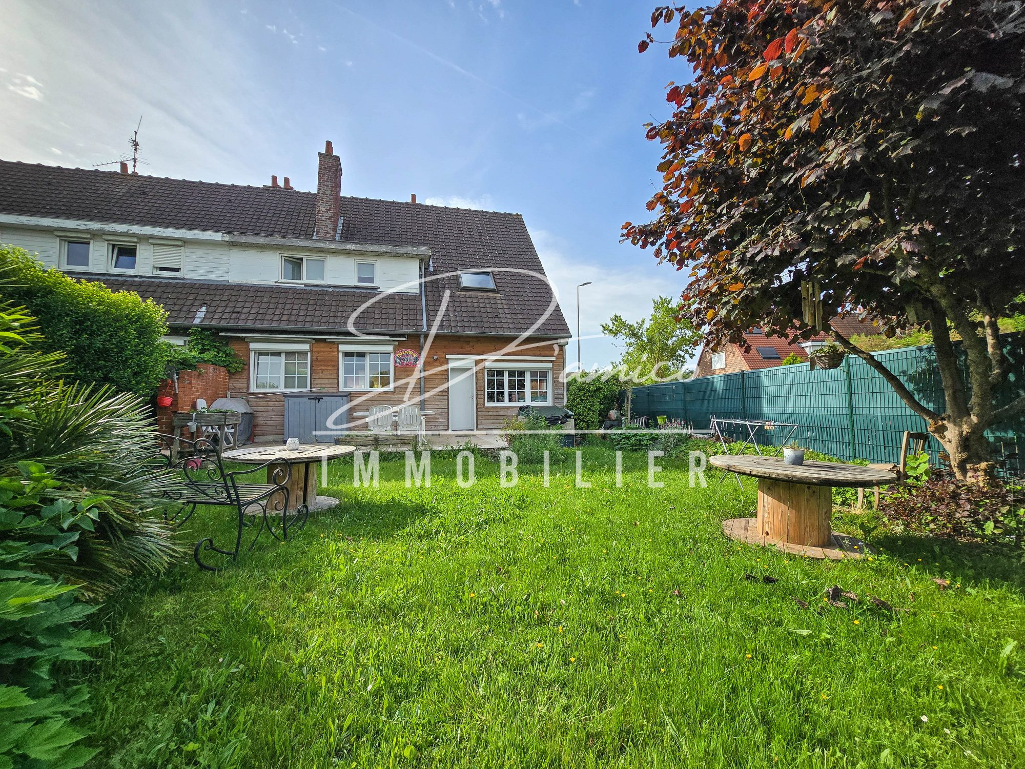 Maison familiale avec jardin et parking - Douai quartier Les Lilas