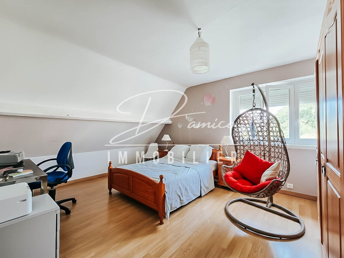 Maison à vendre à Douai, 117 m²