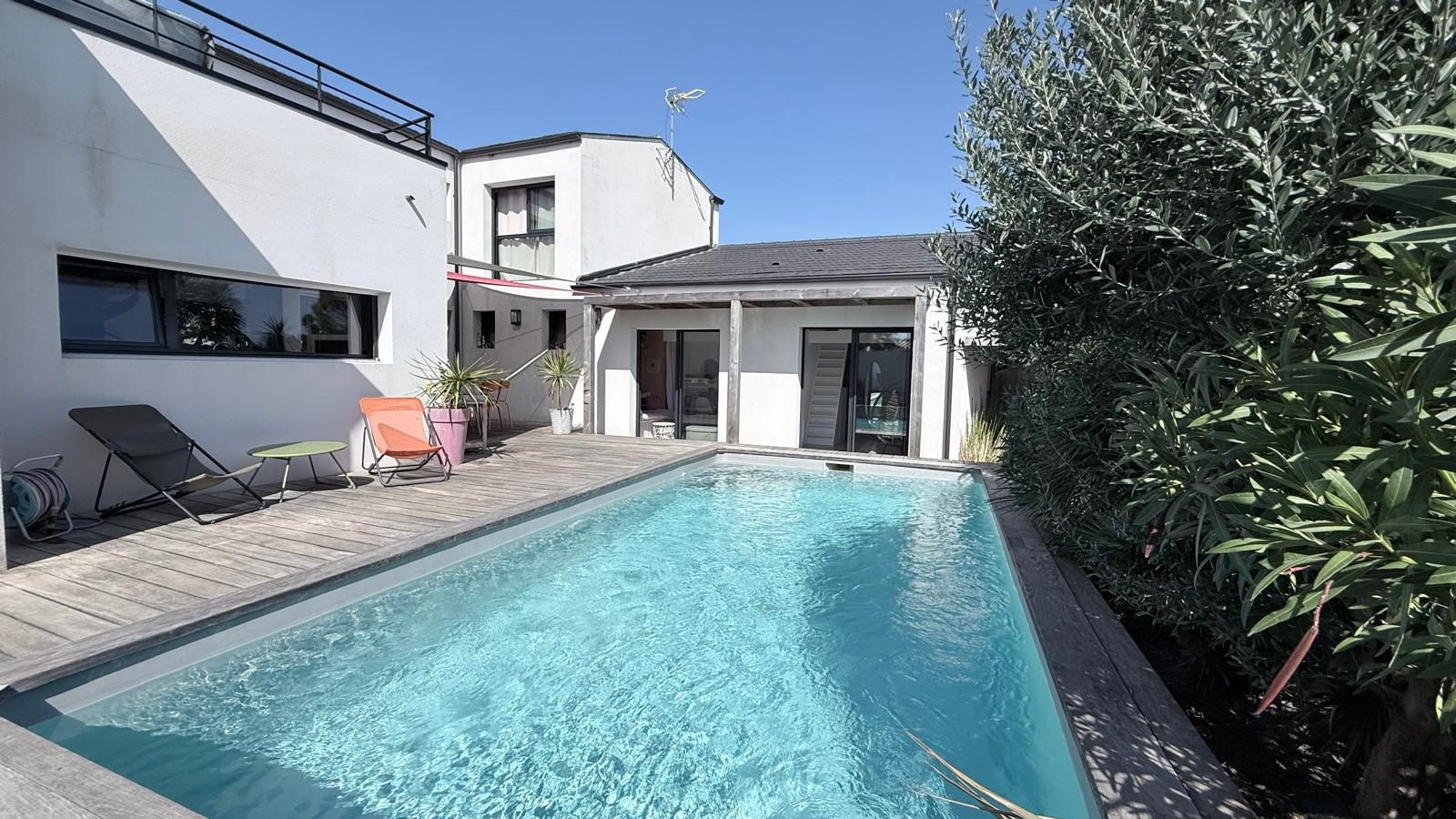 Maison à vendre à Nieul-sur-Mer, 172 m²
