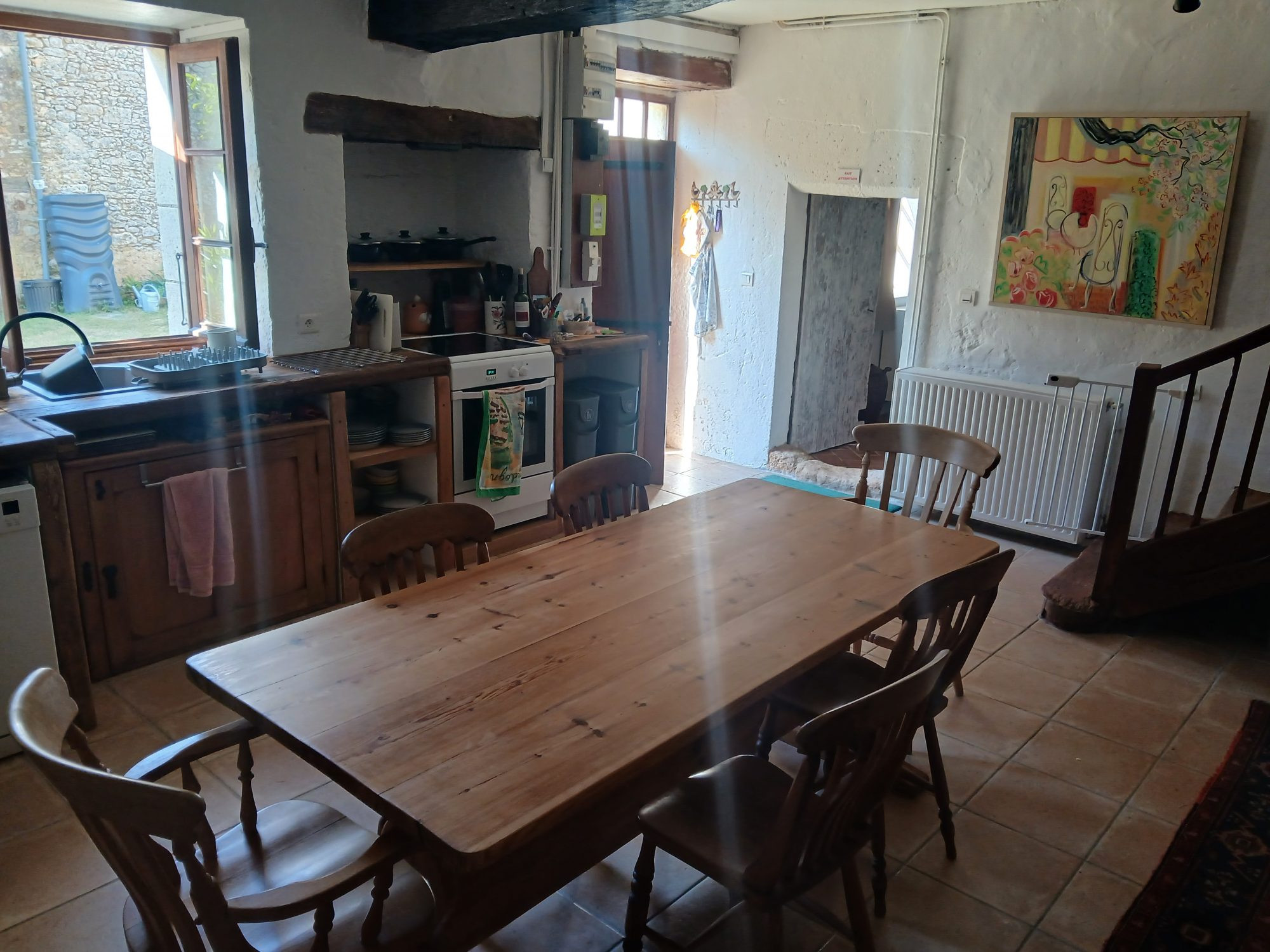 Splendide maison de campagne de 110 m², trois chambres, grange de 100 m², piscine, puit, au calme