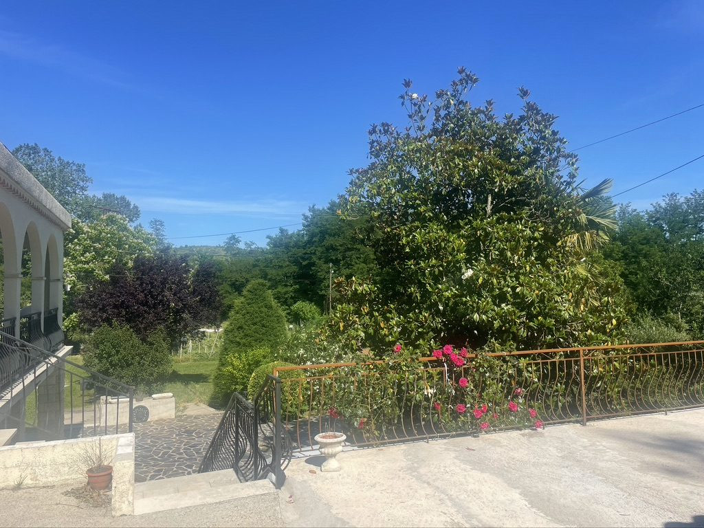 Maison à vendre à Saint-Ambroix, 200 m²
