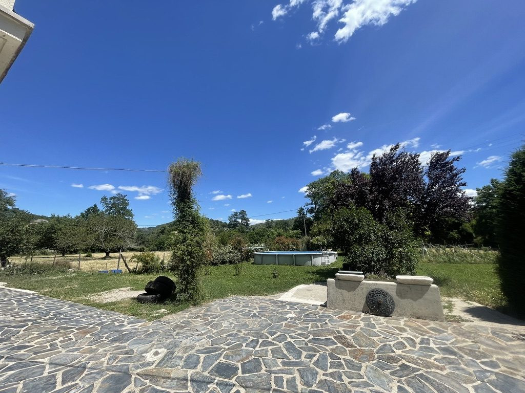 Maison à vendre à Saint-Ambroix, 200 m²