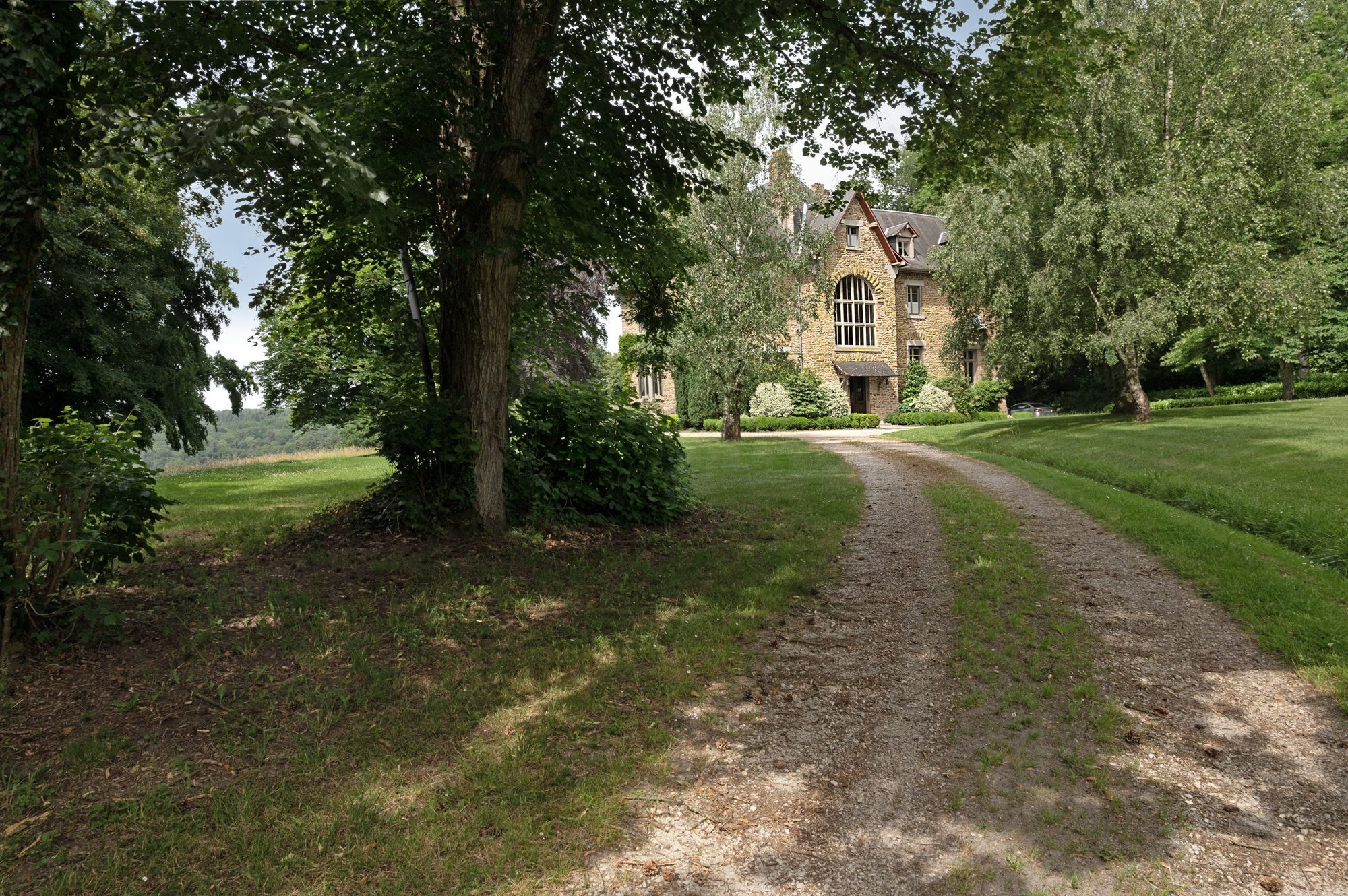 Maison à vendre à Saint-Baudelle, 566 m²