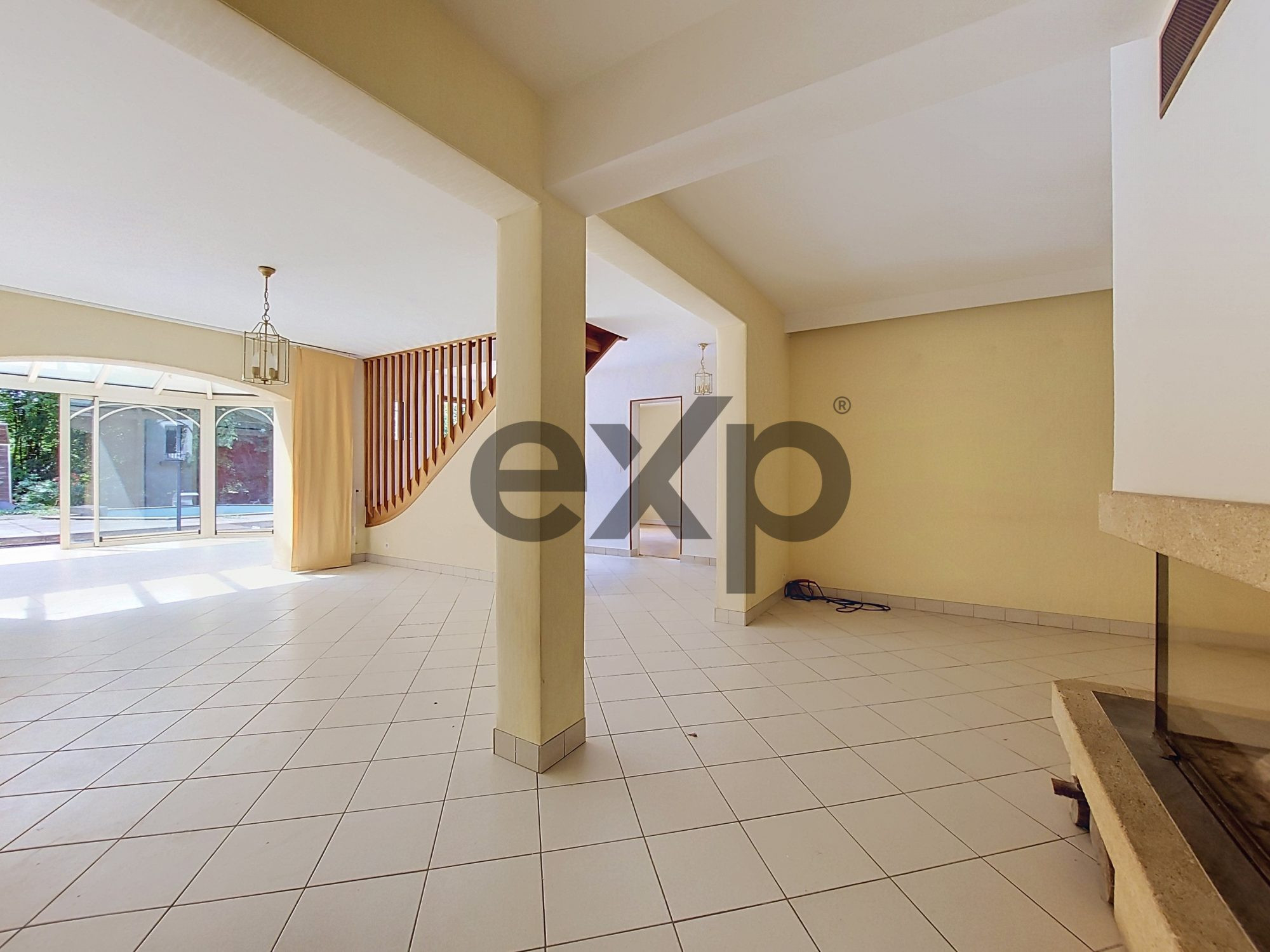 Maison à vendre à Ognes, 314 m²