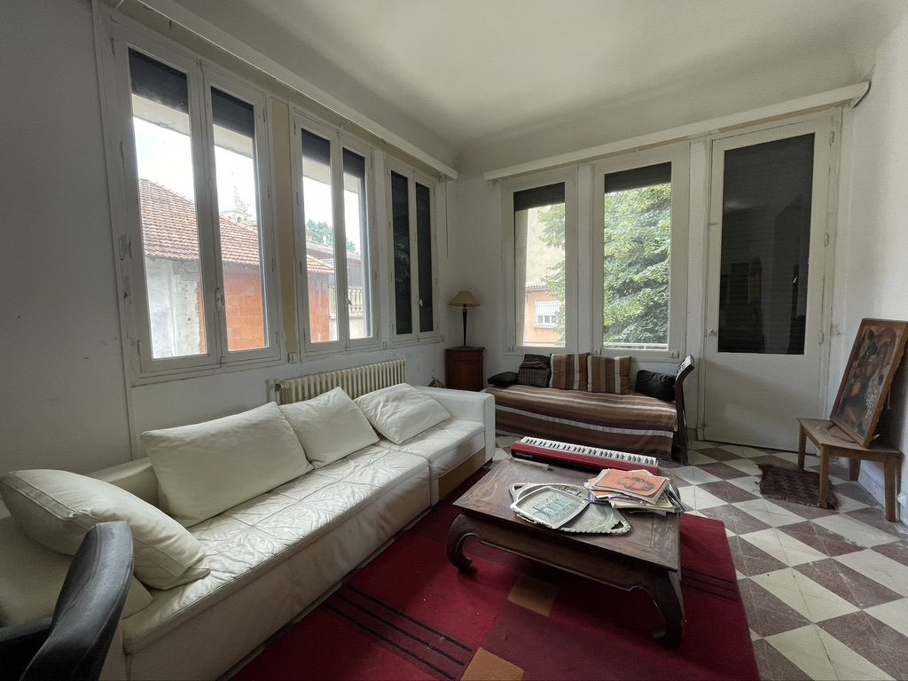 Maison 11 pièces 241 m² · à Saint-Ambroix · 241 m² · 199 000 €