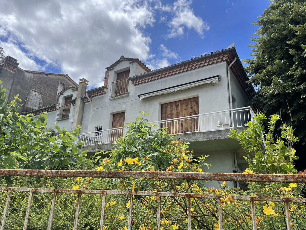 Maison à vendre à Saint-Ambroix, 241 m²