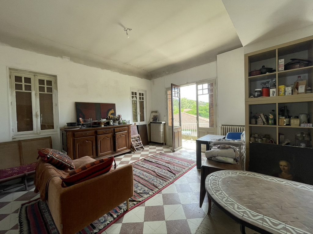 Maison à vendre à Saint-Ambroix, 241 m²