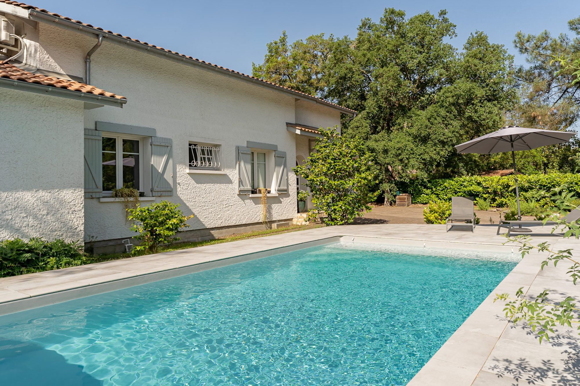 Maison 244 m², 6 chambres, piscine, 1 500 m² sans vis-à-vis
