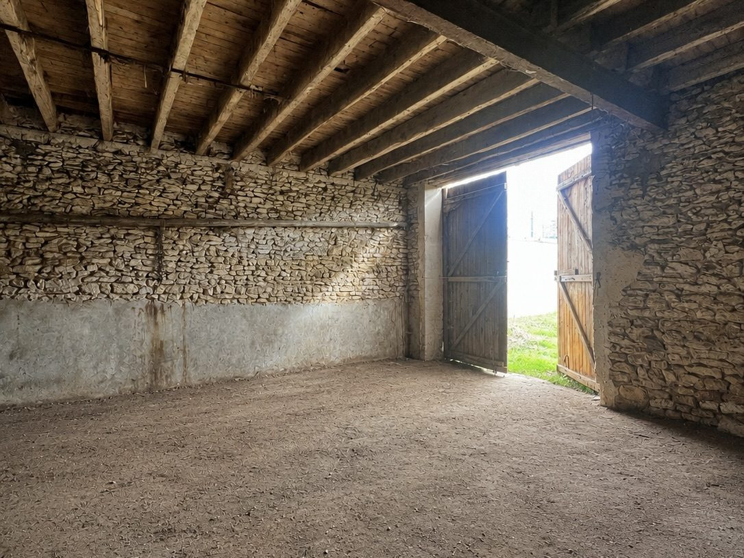 Grange en pierre avec jardin – Idéal stockage, atelier ou réhabilitation