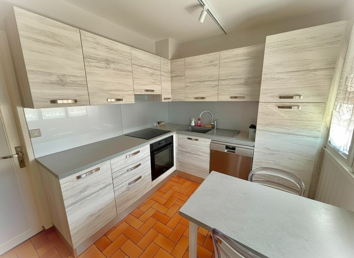 Maison à vendre à Saint-Jean-de-la-Ruelle, 110 m²
