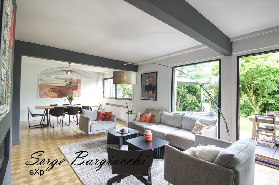 MAISON INDIVIDUELLE 230m², 3 niveaux, 6 chambres