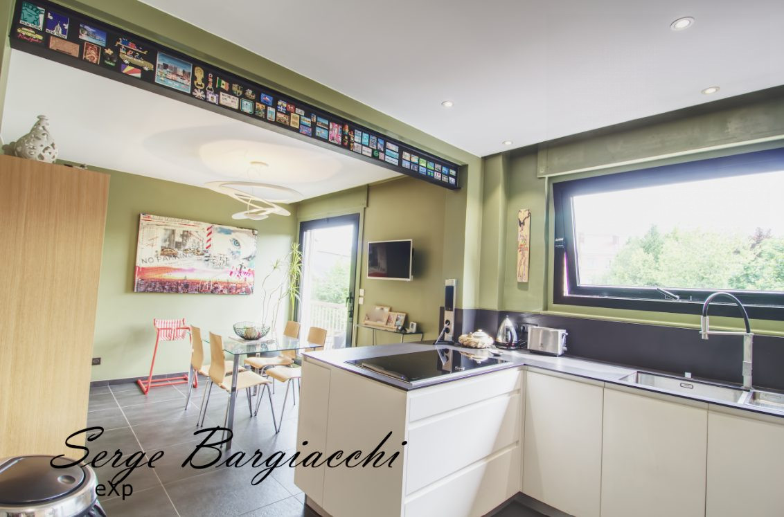 Maison à vendre à Douai, 230 m²
