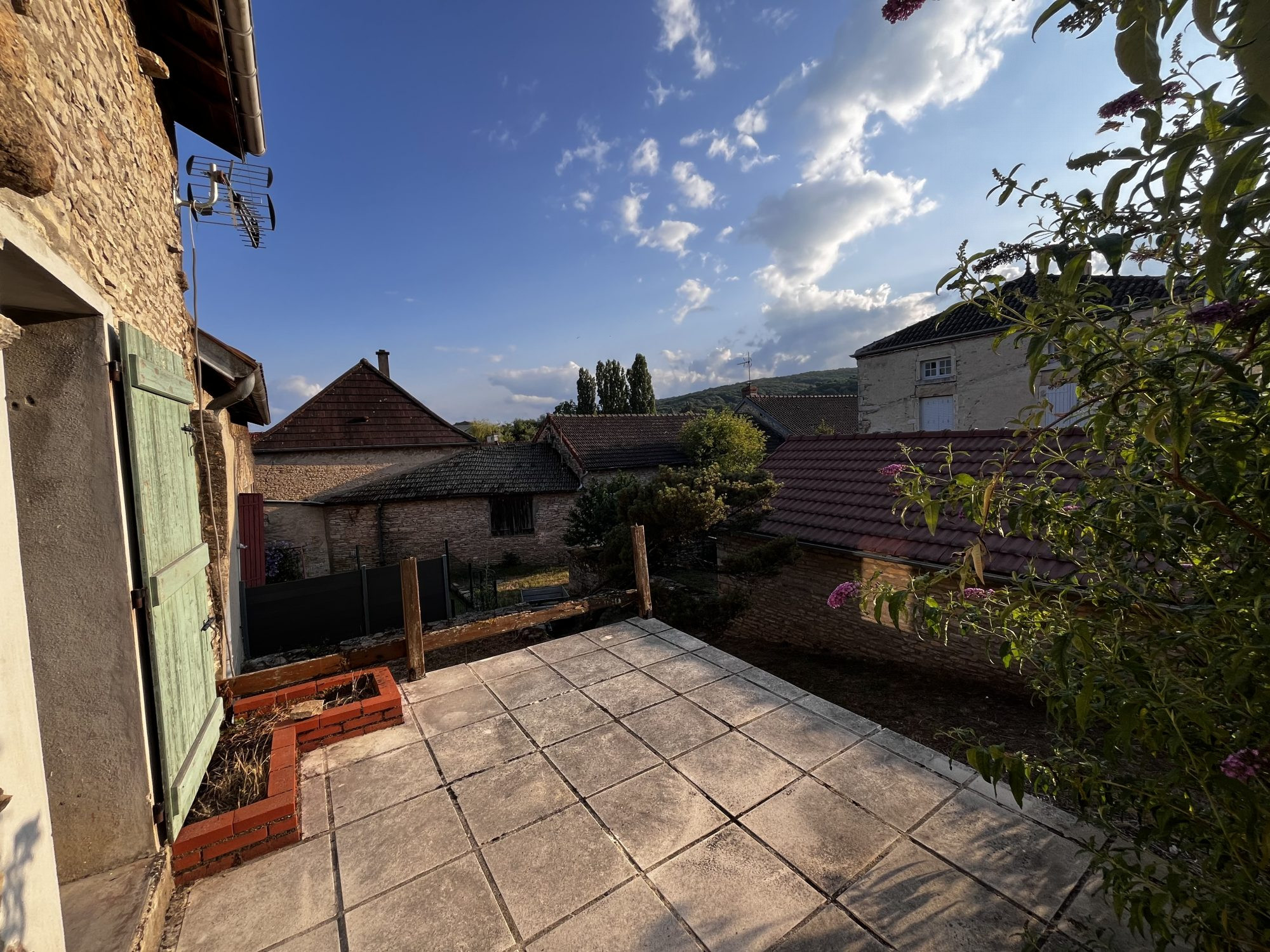 Maison 5 pièces 124 m² · à Cruzille · 124 m² · 188 000 €