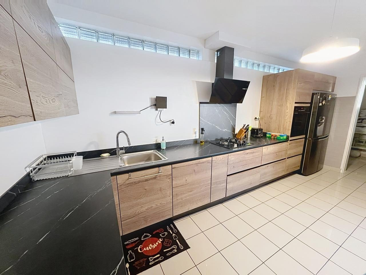 Maison à vendre à Saint-Pierre, 190 m²