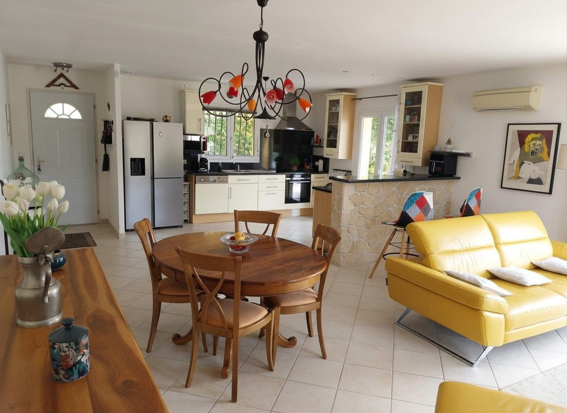 Maison à vendre à Clermont-l'Hérault, 102 m²
