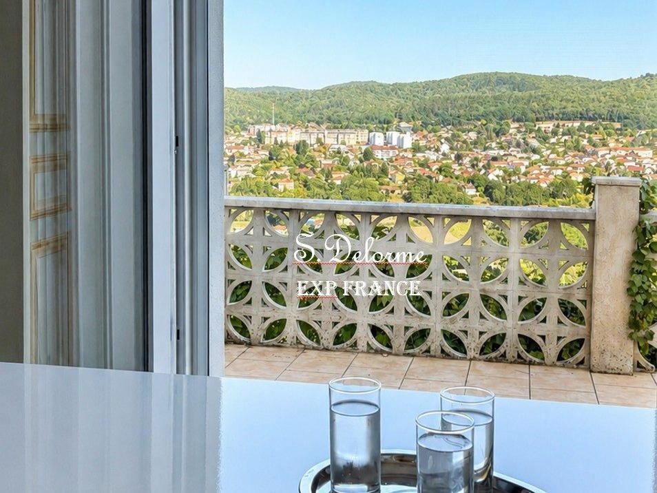 House with panoramic view over the Lot valley 2