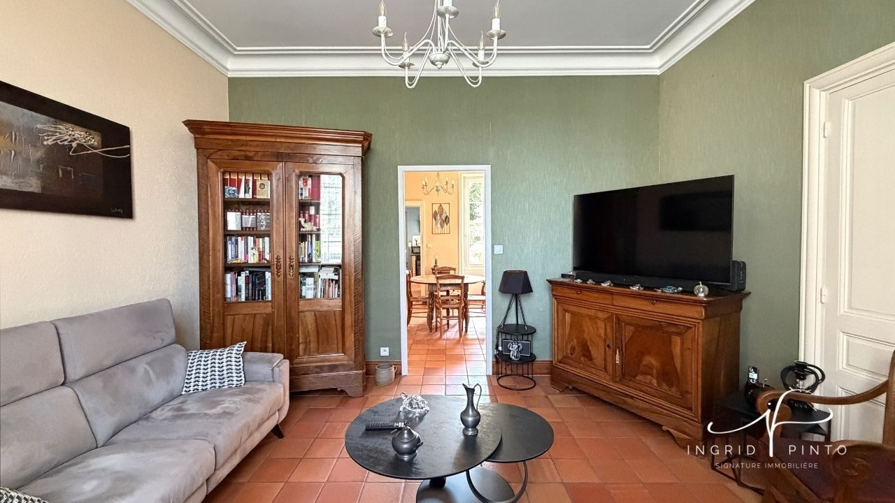 Maison à vendre à Parthenay, 155 m²