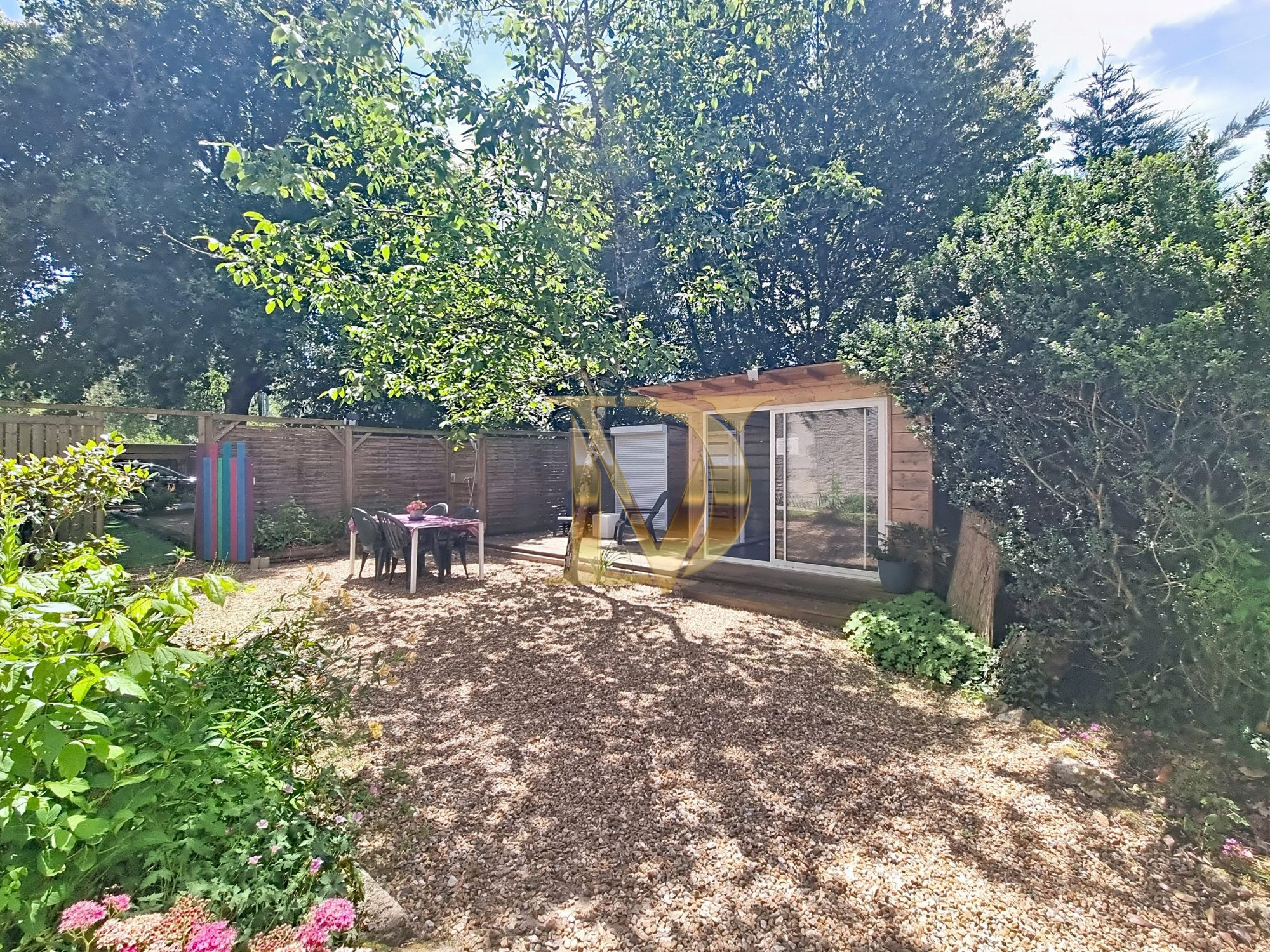 Maison 13 pièces 354 m² · à Saint-Georges-sur-Cher · 354 m² · 498 950 €