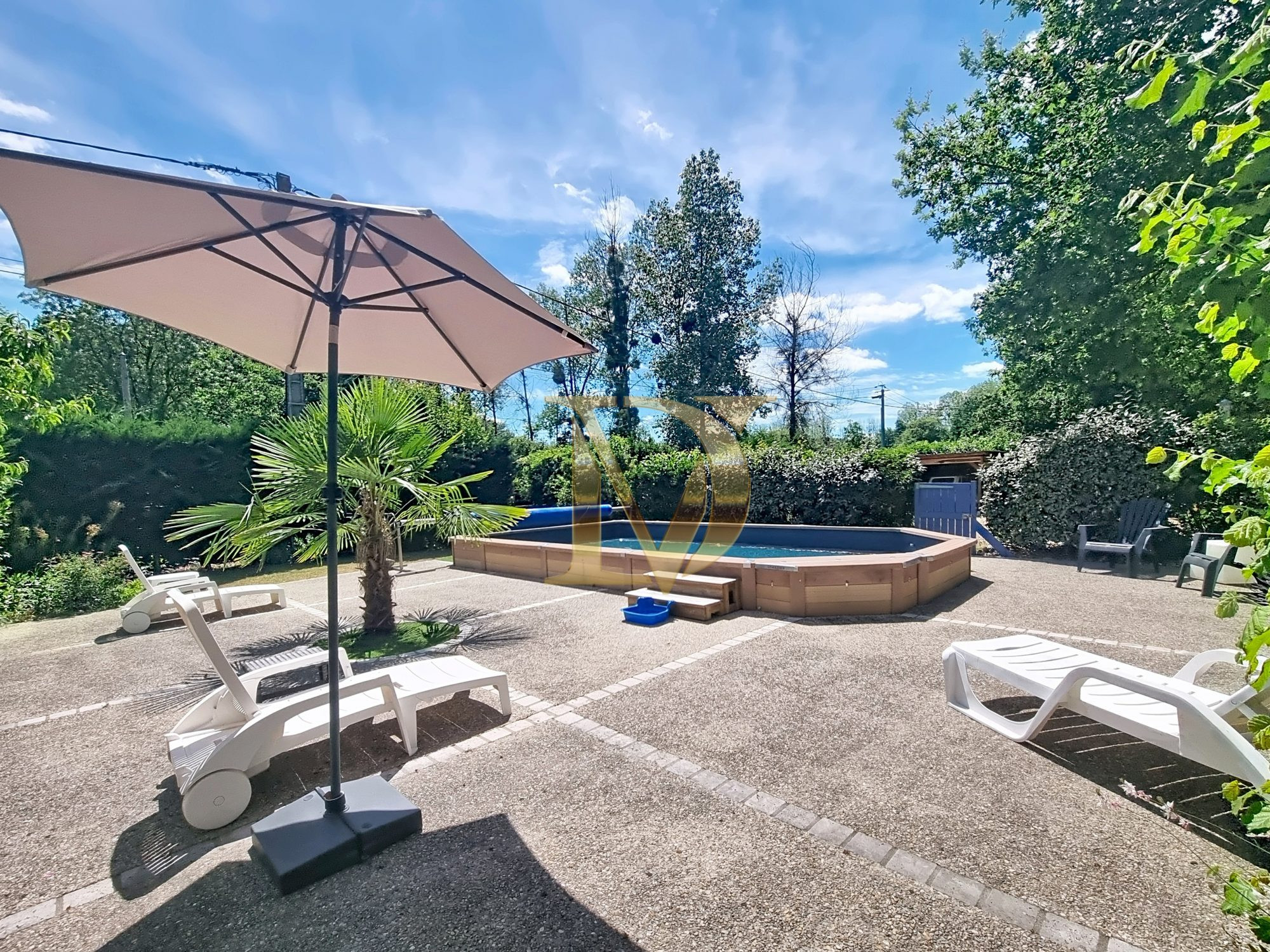 La Voilerie, estate with guest house in St Georges sur Cher 5