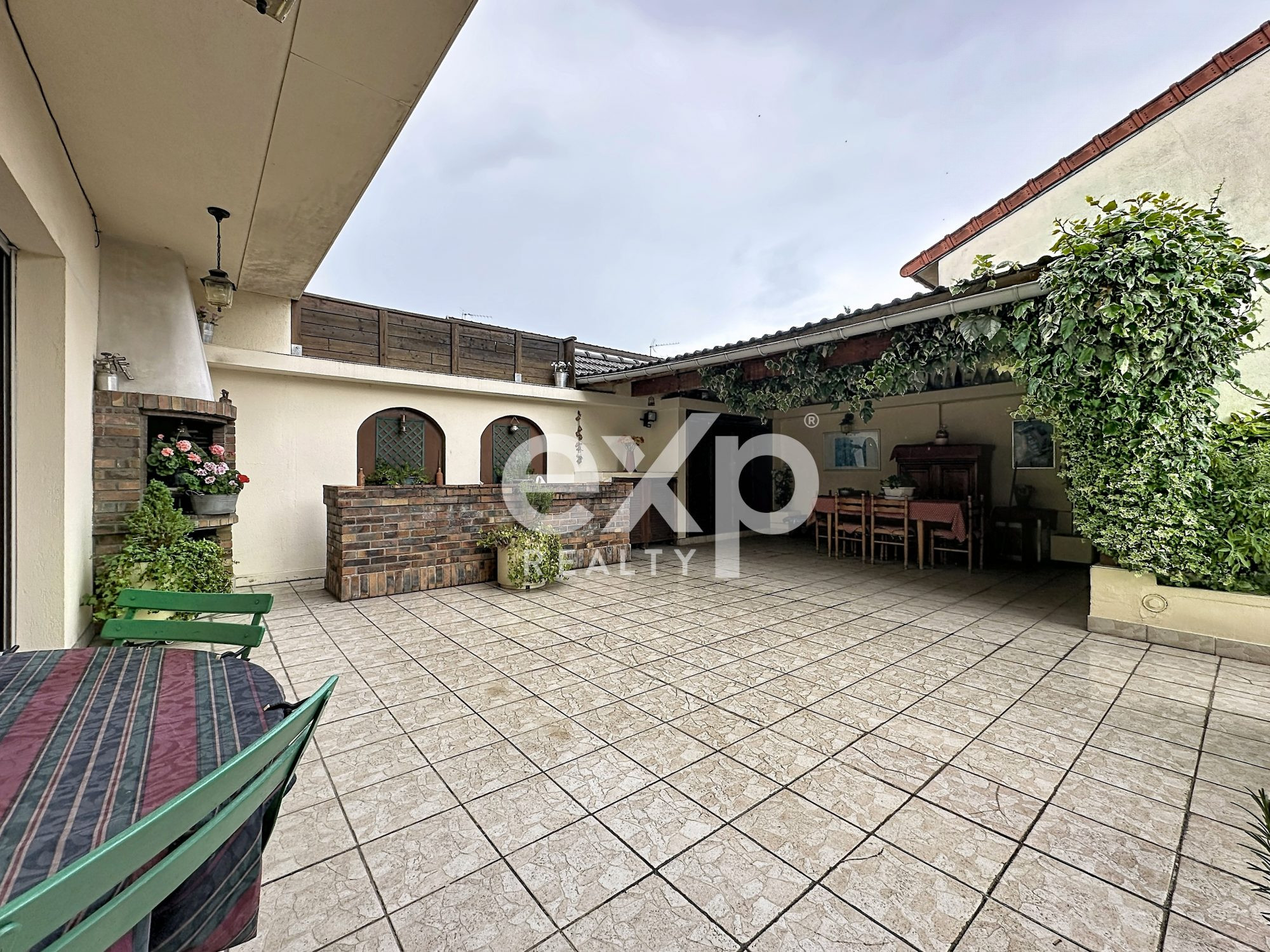 Maison à vendre à Saint-Denis, 143 m²