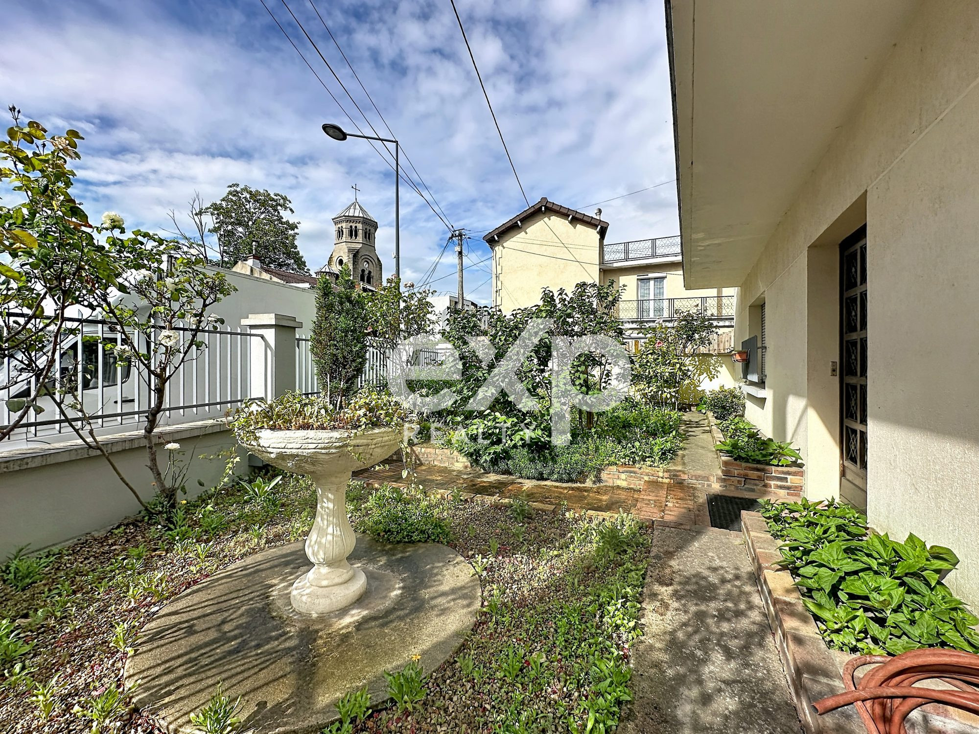 House for sale in Saint-Denis, 143 m²