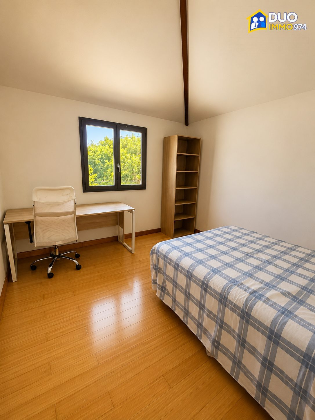 Bourbon Wood Villa 245 m² – Sea View – 4 Bedrooms – Potential 2 Independent T2 Units – La Possession Pichette 5