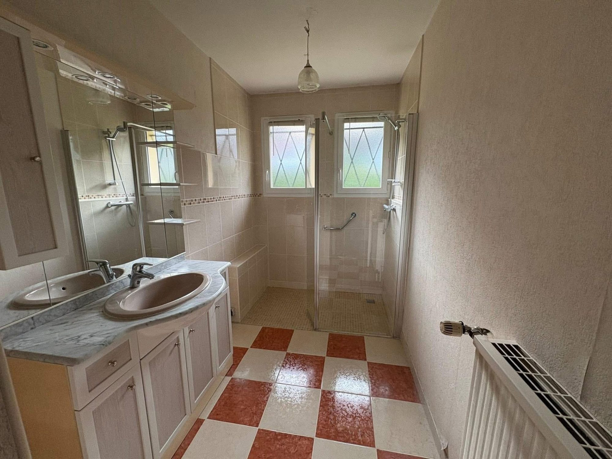 Maison à vendre à Aiglemont, 102 m²