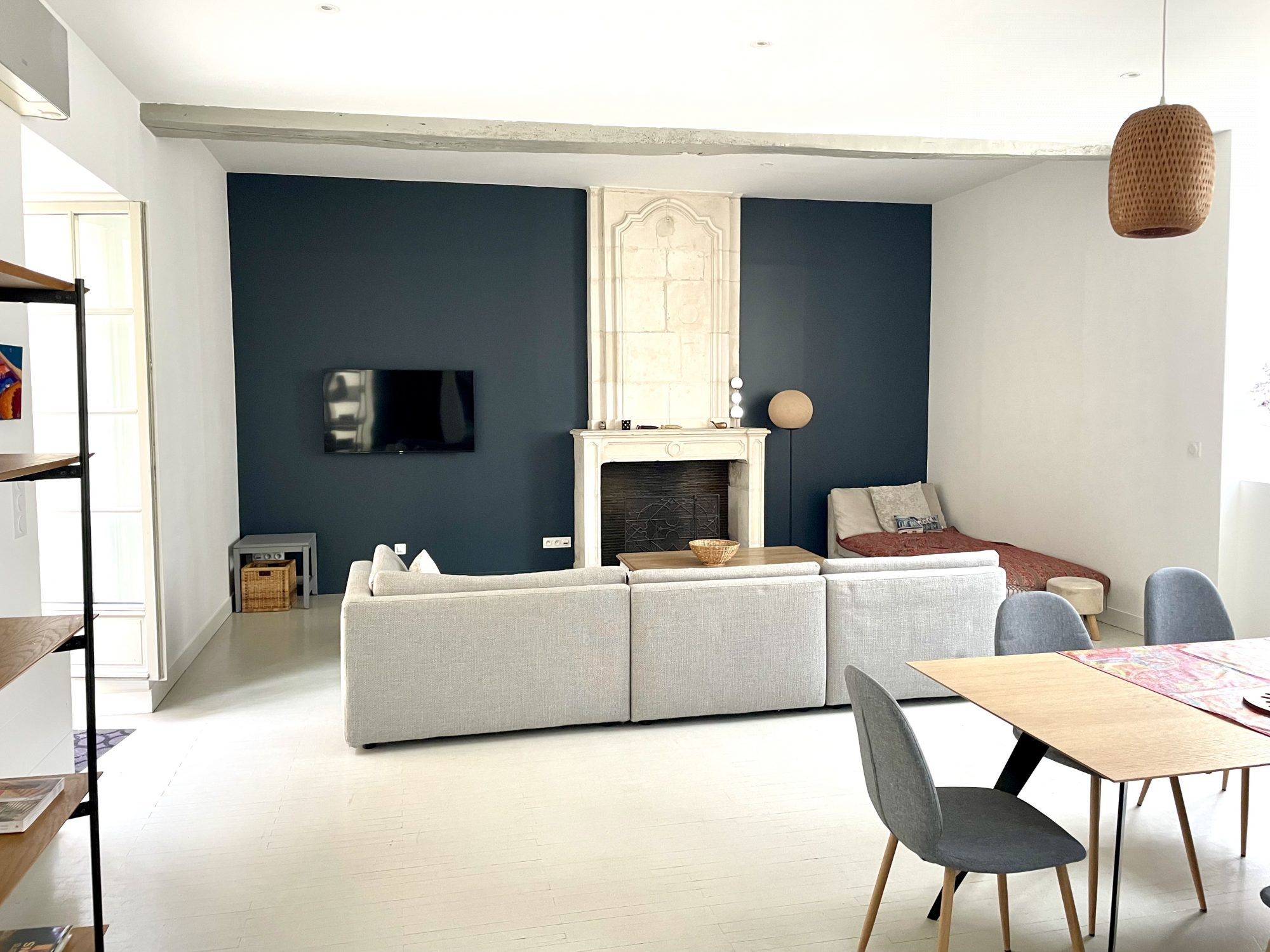 Exceptional Hôtel Particulier – Historic Heart of La Rochelle, Steps from the Old Port 4