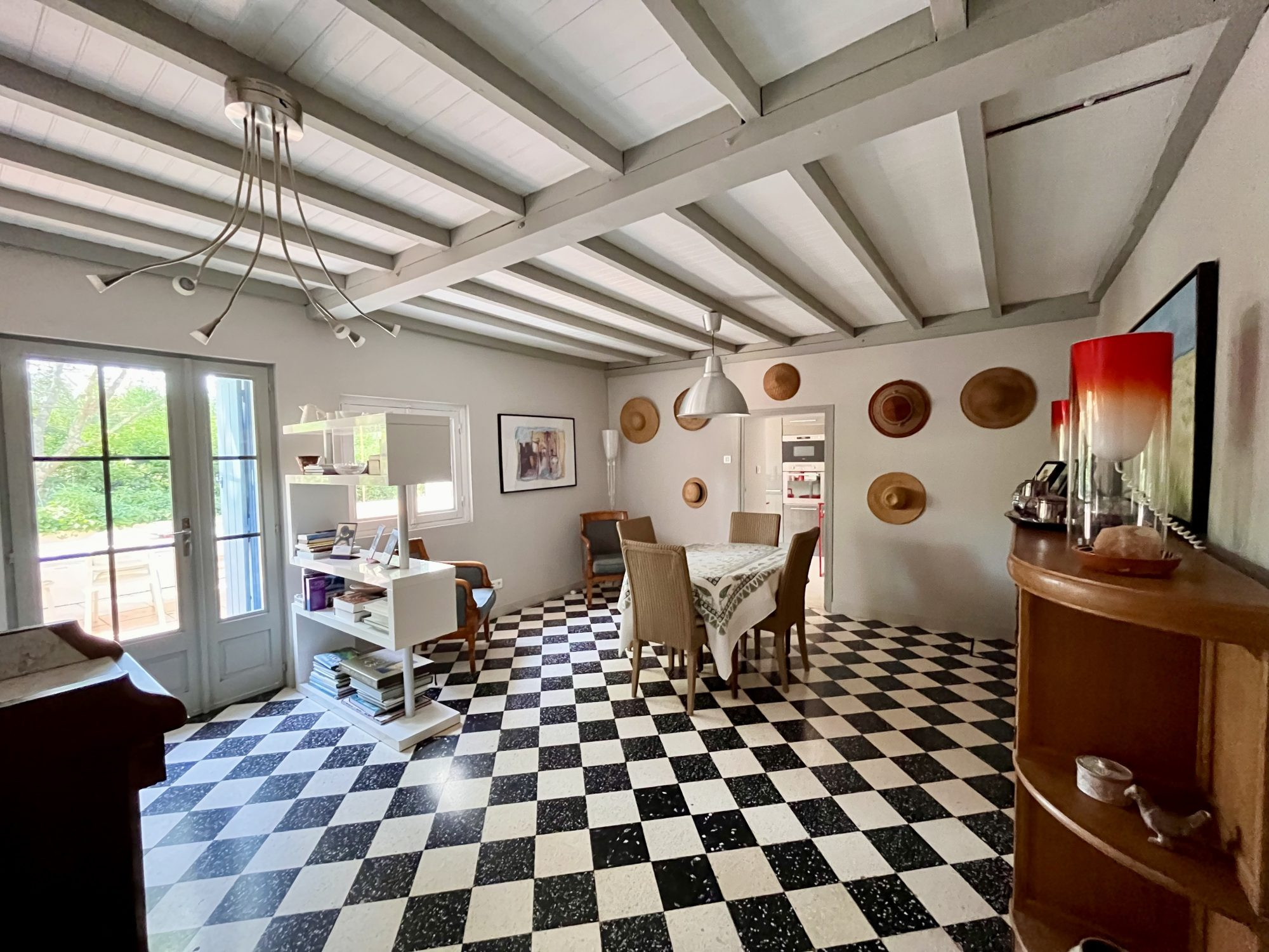 Maison à vendre à Nîmes, 167 m²