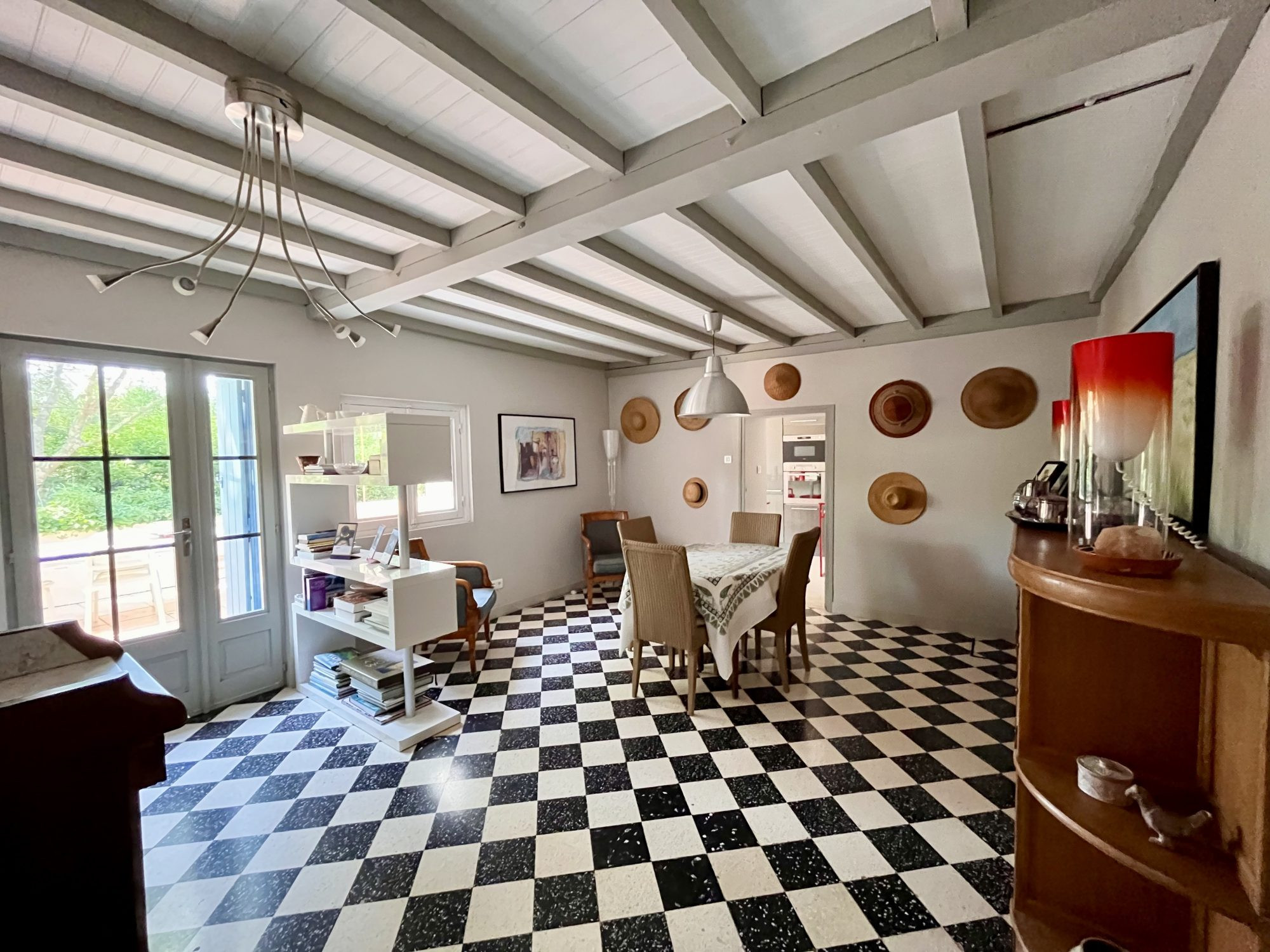 Maison à vendre à Nîmes, 167 m²