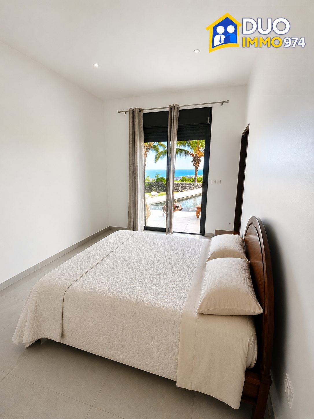 Maison récente à vendre Mont-Vert-les-Bas Saint-Pierre avec piscine et vue mer