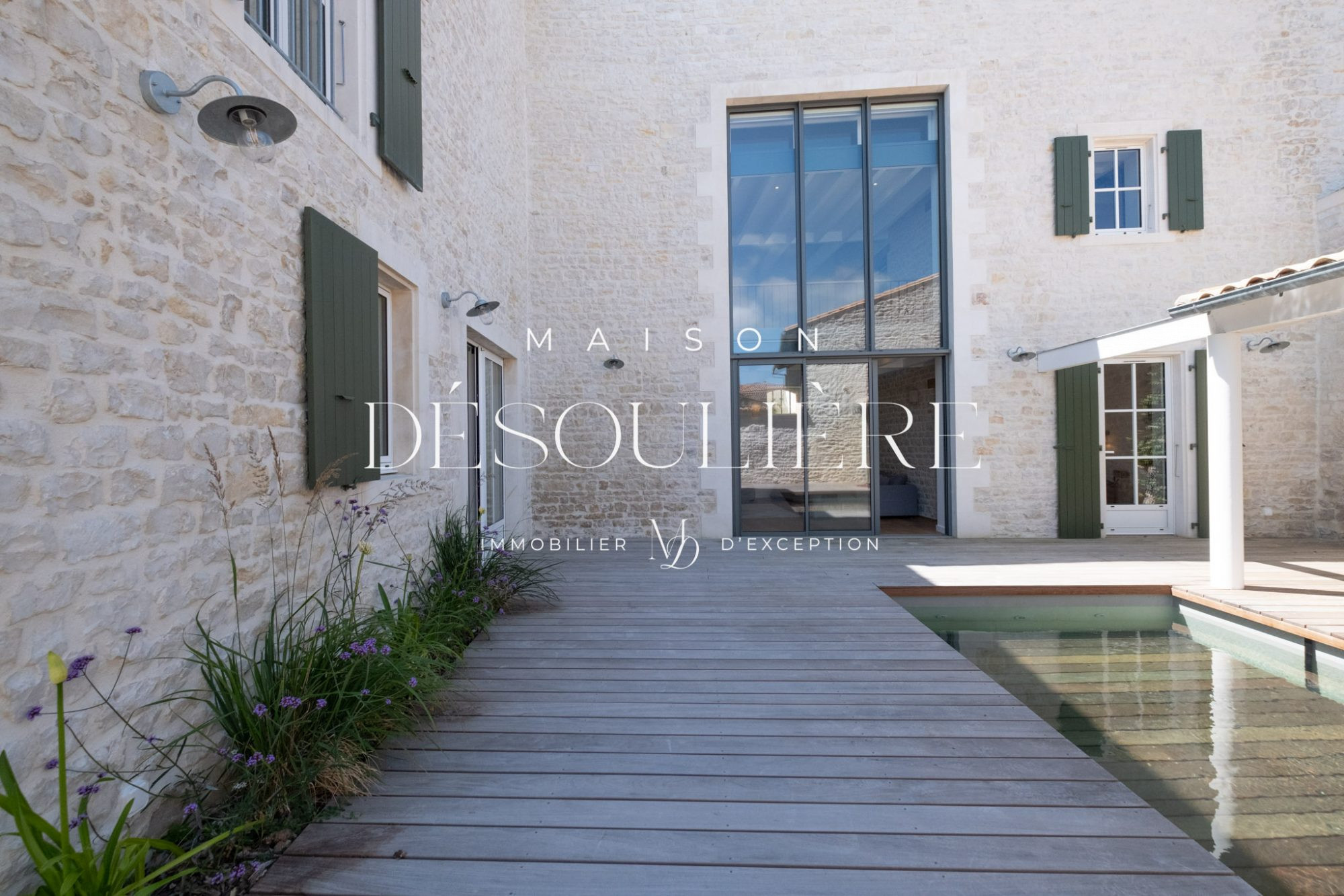 Maison à vendre à A SAINTE-MARIE-DE-RE (CHARENTE-MARITIME), 315 m²
