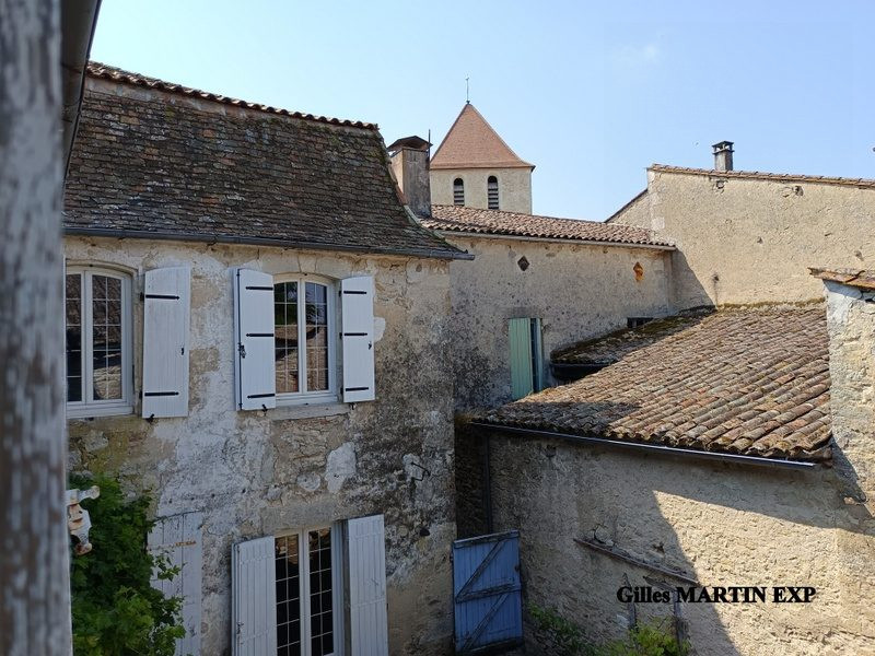 Maison à vendre à Saint-Méard-de-Gurçon, 273 m²