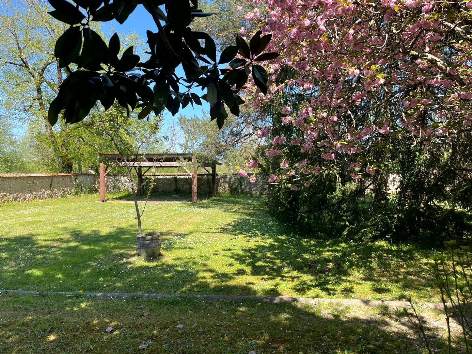 Maison 6 pièces 207 m² · à Saint-Léon-sur-l'Isle · 207 m² · 346 500 €
