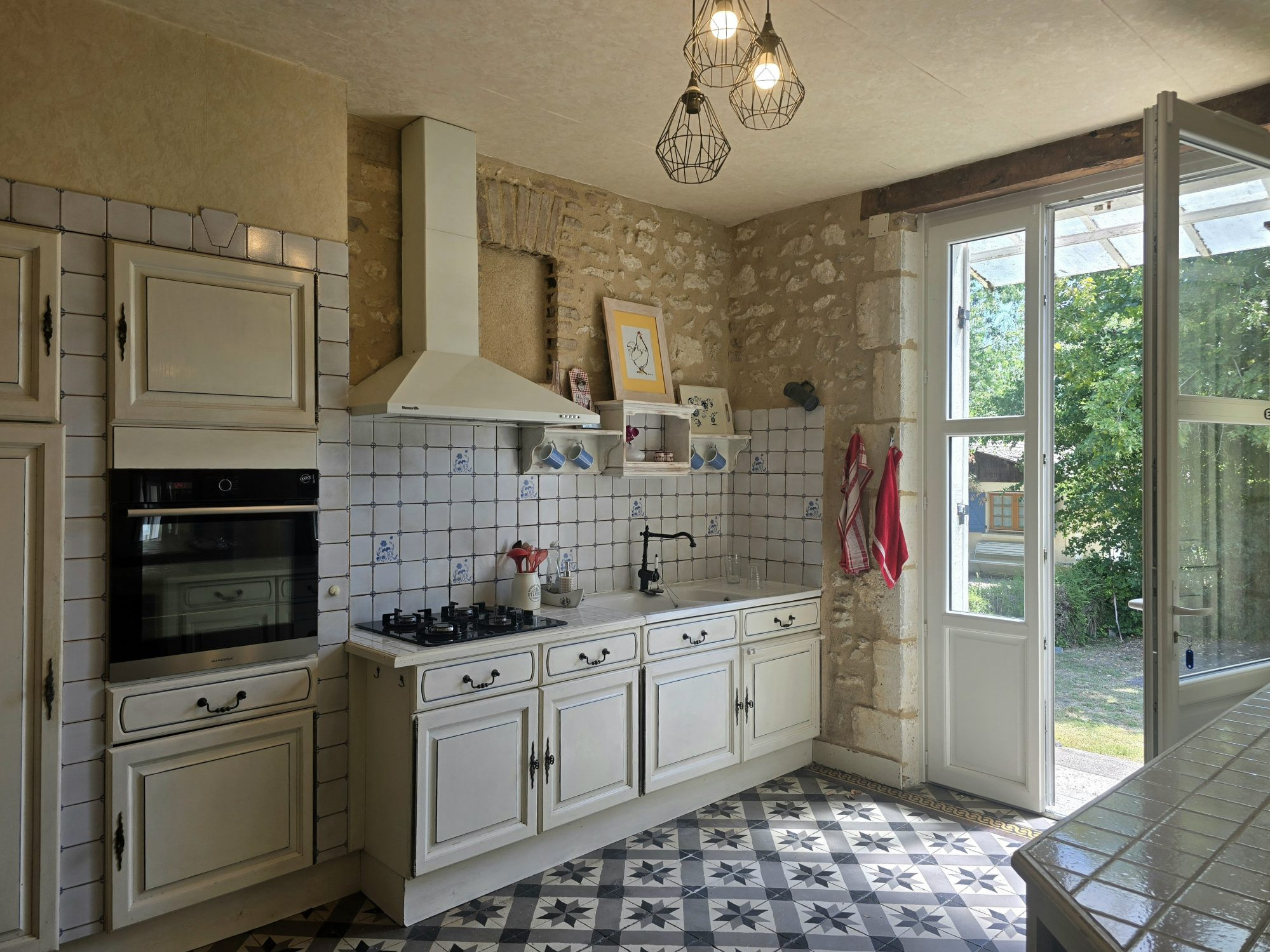 Maison à vendre à Saint-Léon-sur-l'Isle, 207 m²