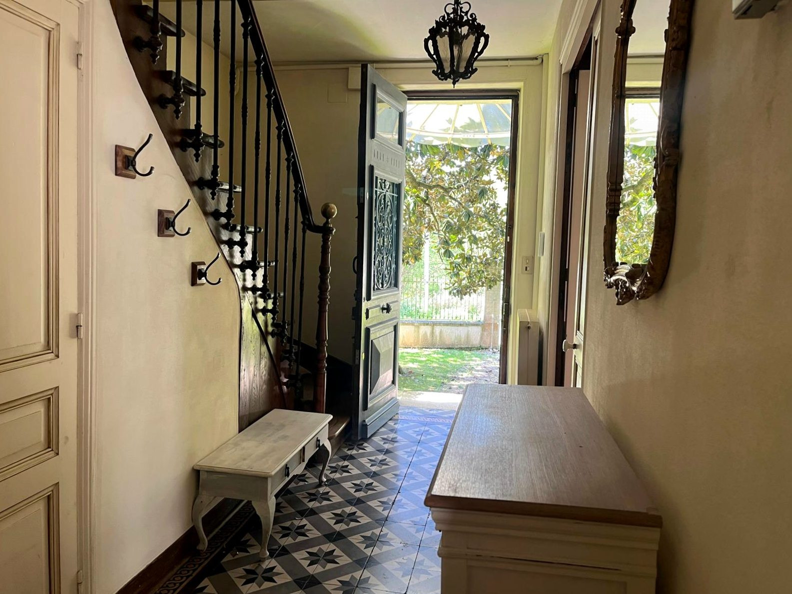 Maison à vendre à Saint-Léon-sur-l'Isle, 207 m²