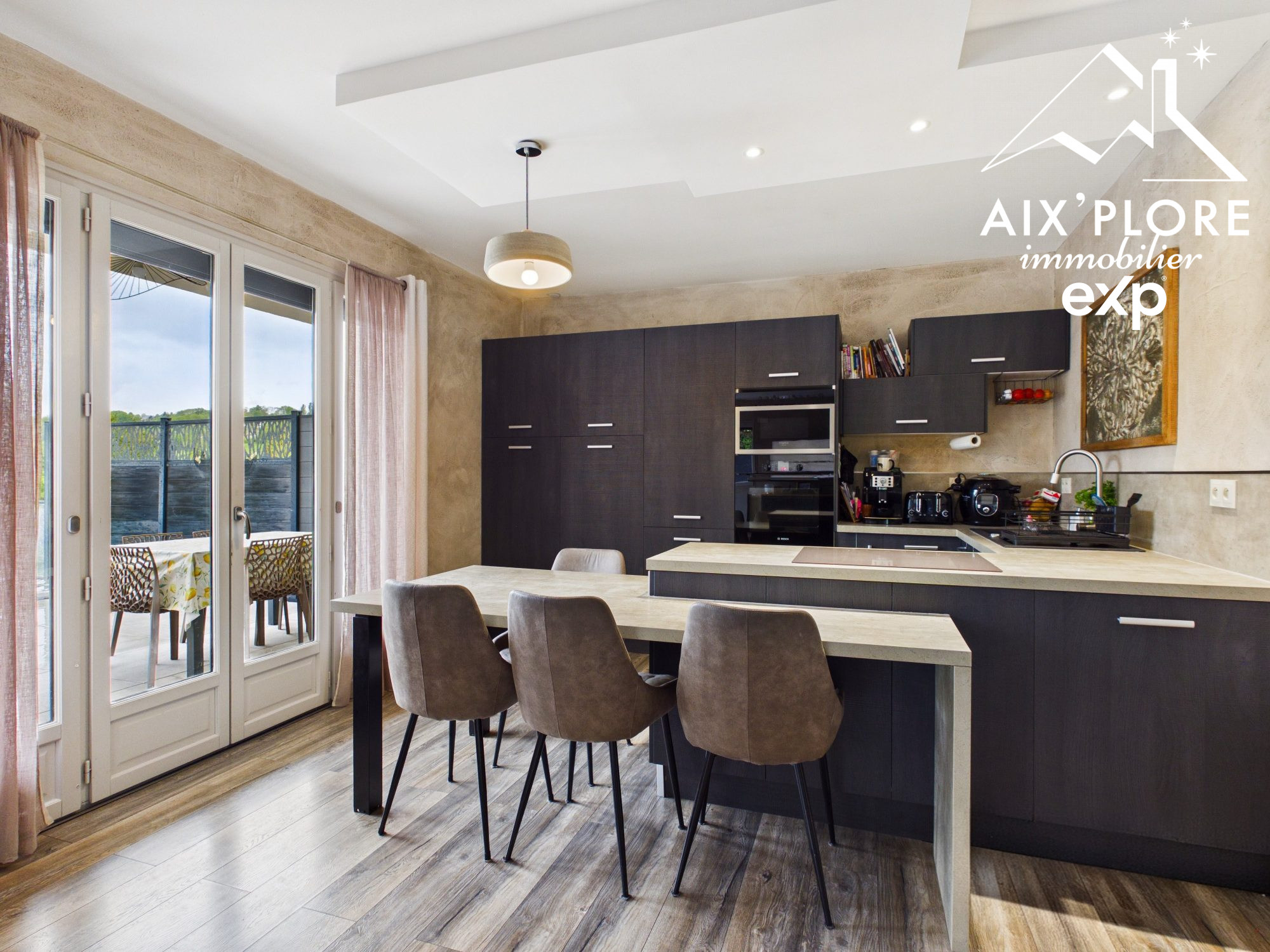 Maison à vendre à Sonnaz, 220 m²